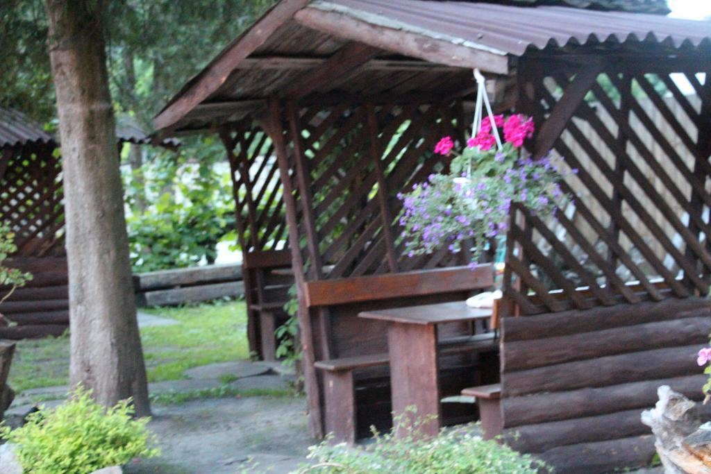 Eco Grill Hotel Restaurant Aquarius Lviv Exterior foto