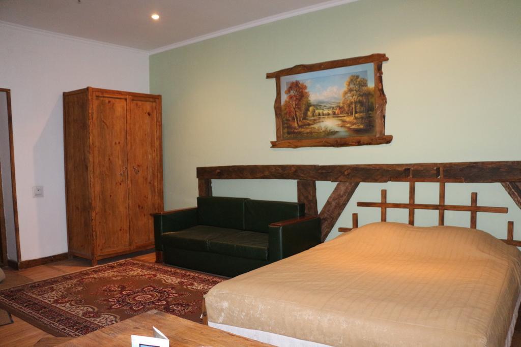 Eco Grill Hotel Restaurant Aquarius Lviv Quarto foto