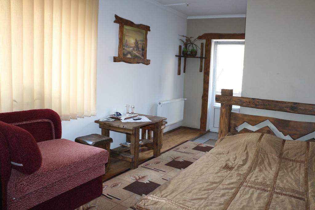 Eco Grill Hotel Restaurant Aquarius Lviv Quarto foto